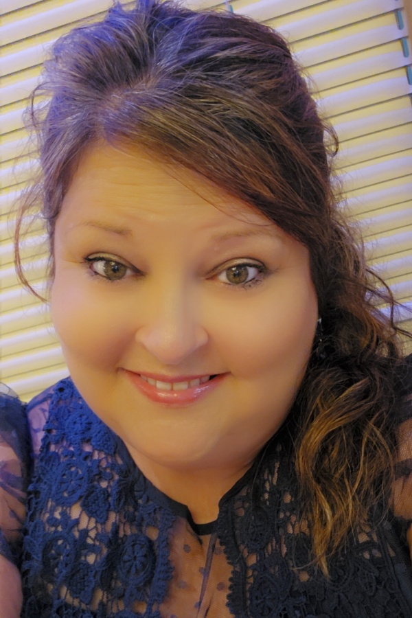 Cruise Brothers Travel Agent Rhonda Deluca